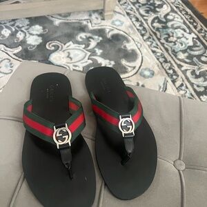 Gucci men’s size 9 sandals women size 11 unisex